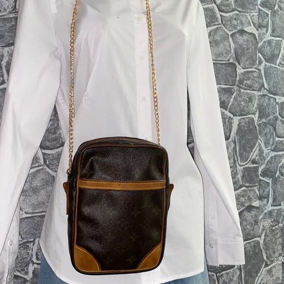 Authentic Louis Vuitton Monogram Amazon Bag - Picture 2 of 16